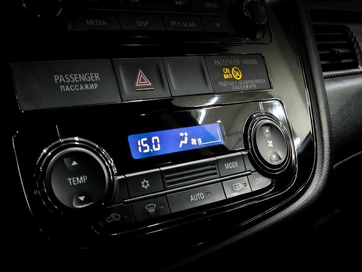 Митсубиши Оутлэндер б/у, 2015, Вариатор. Фото: #24