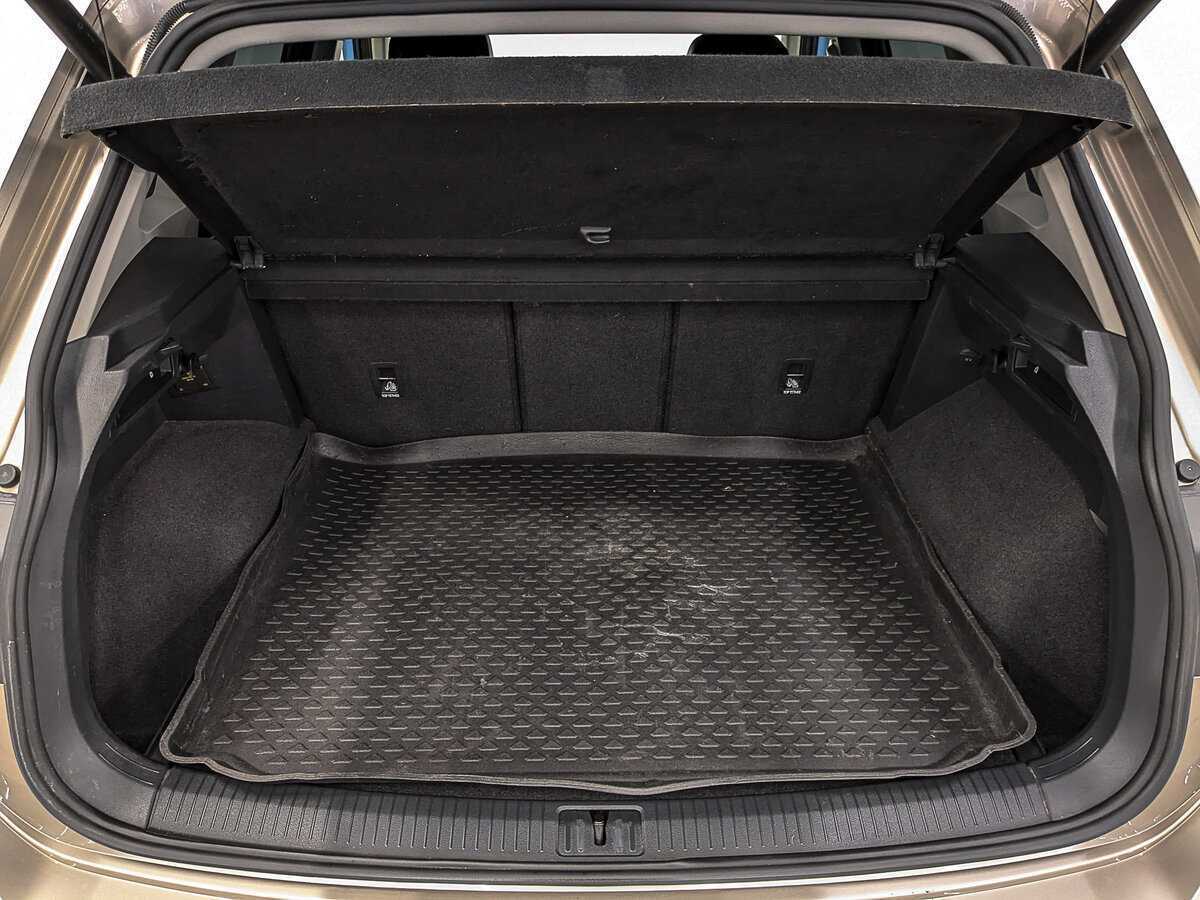 Volkswagen Tiguan б/у, 2018, Роботизированная. Фото: #9