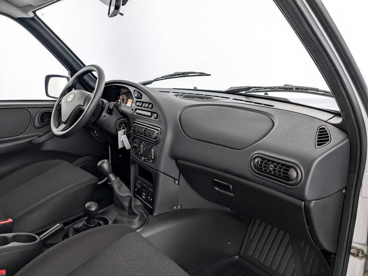 Lada (ВАЗ) Niva б/у, 2024, Механическая. Фото: #10