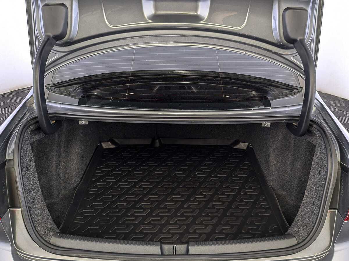 Volkswagen Jetta б/у, 2016, Механическая. Фото: #9