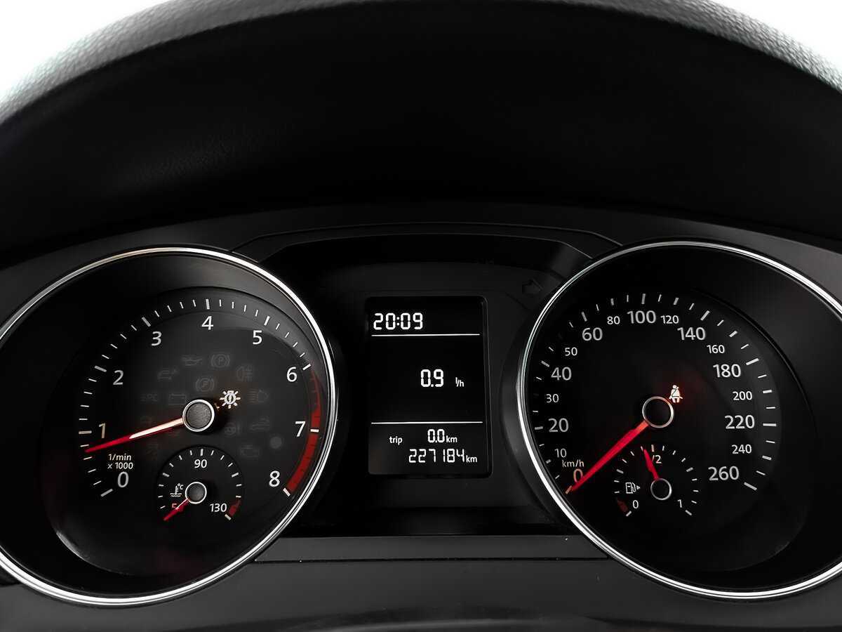 Volkswagen Jetta б/у, 2016, Механическая. Фото: #15