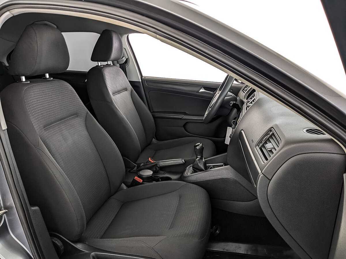 Volkswagen Jetta б/у, 2016, Механическая. Фото: #23