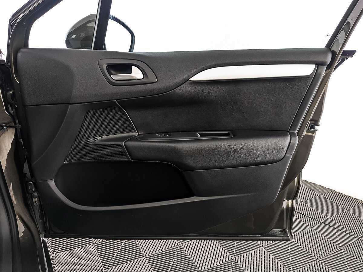 Ситроен Ц4 б/у, 2018, Автоматическая. Фото: #22