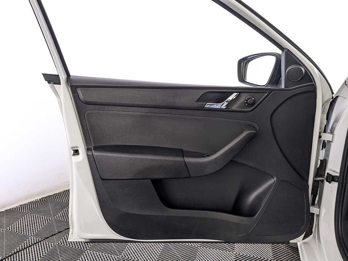 Шкода Рапид б/у, 2017, Механическая. Фото: #18