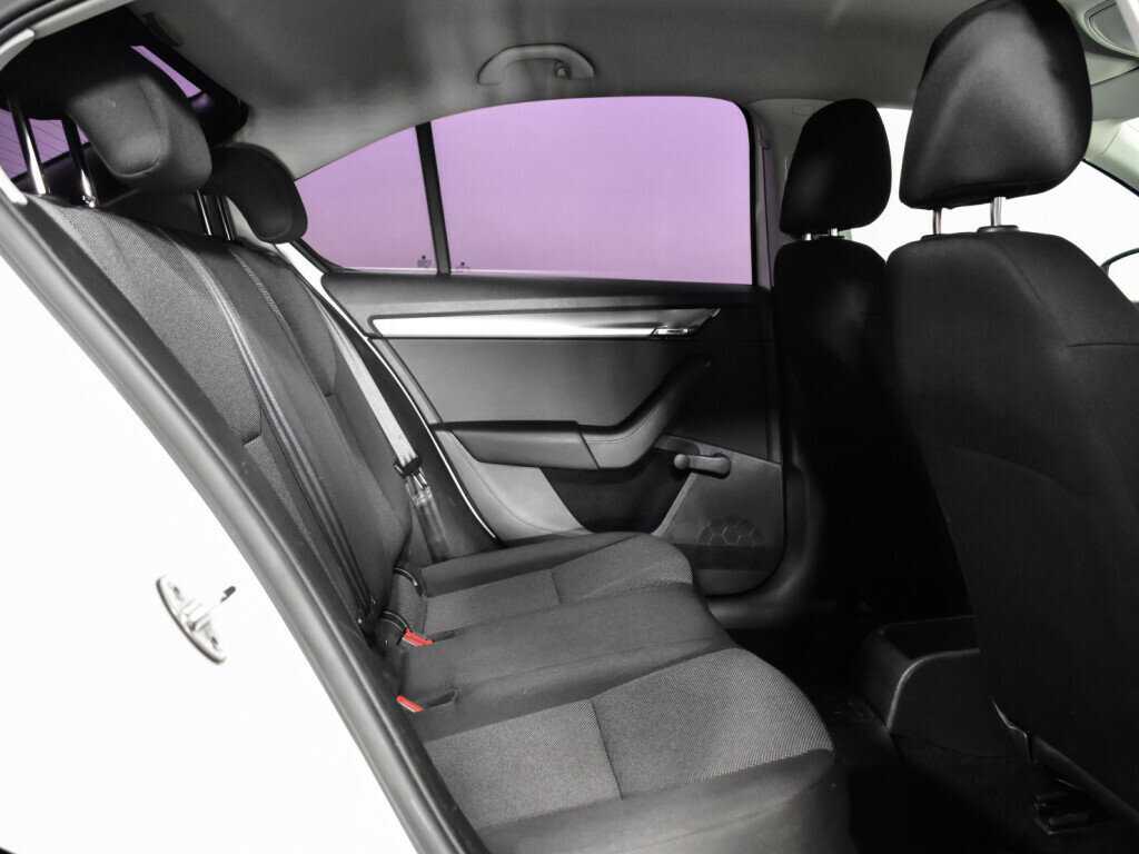 Шкода Октавия б/у, 2014, Механическая. Фото: #9