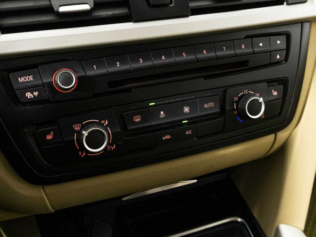 БМВ 3 серии б/у, 2014, Автоматическая. Фото: #14