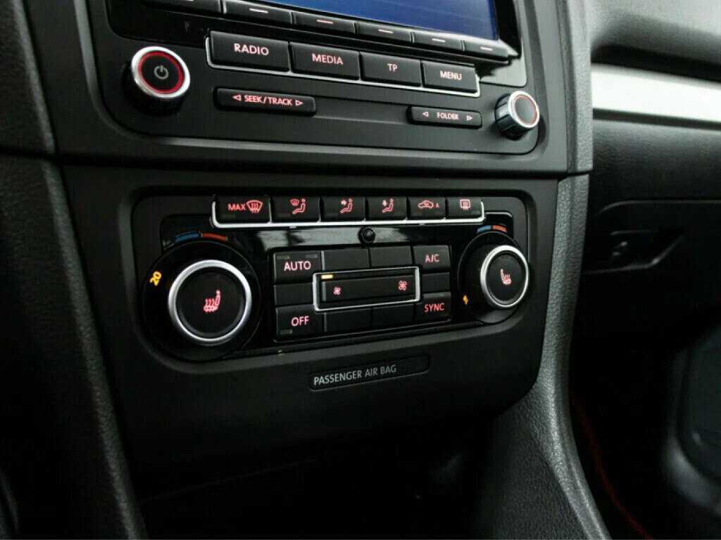 Volkswagen Golf б/у, 2012, Роботизированная. Фото: #13