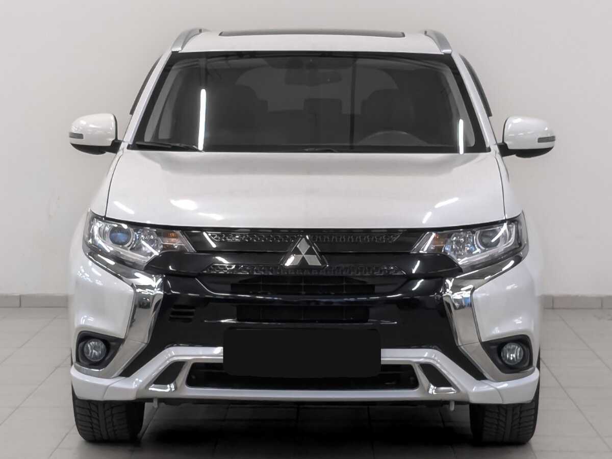 Mitsubishi Outlander б/у, 2022, Вариатор. Фото: #1
