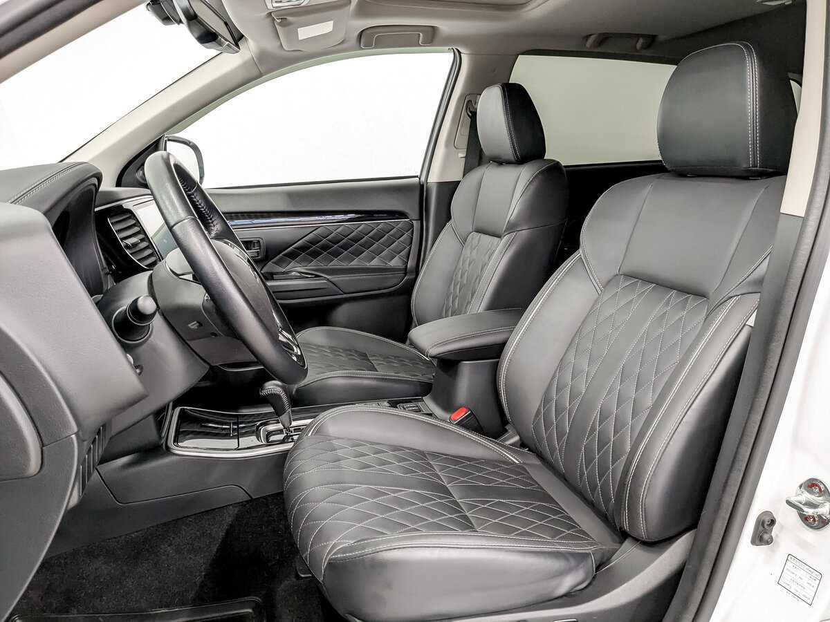 Mitsubishi Outlander б/у, 2022, Вариатор. Фото: #19