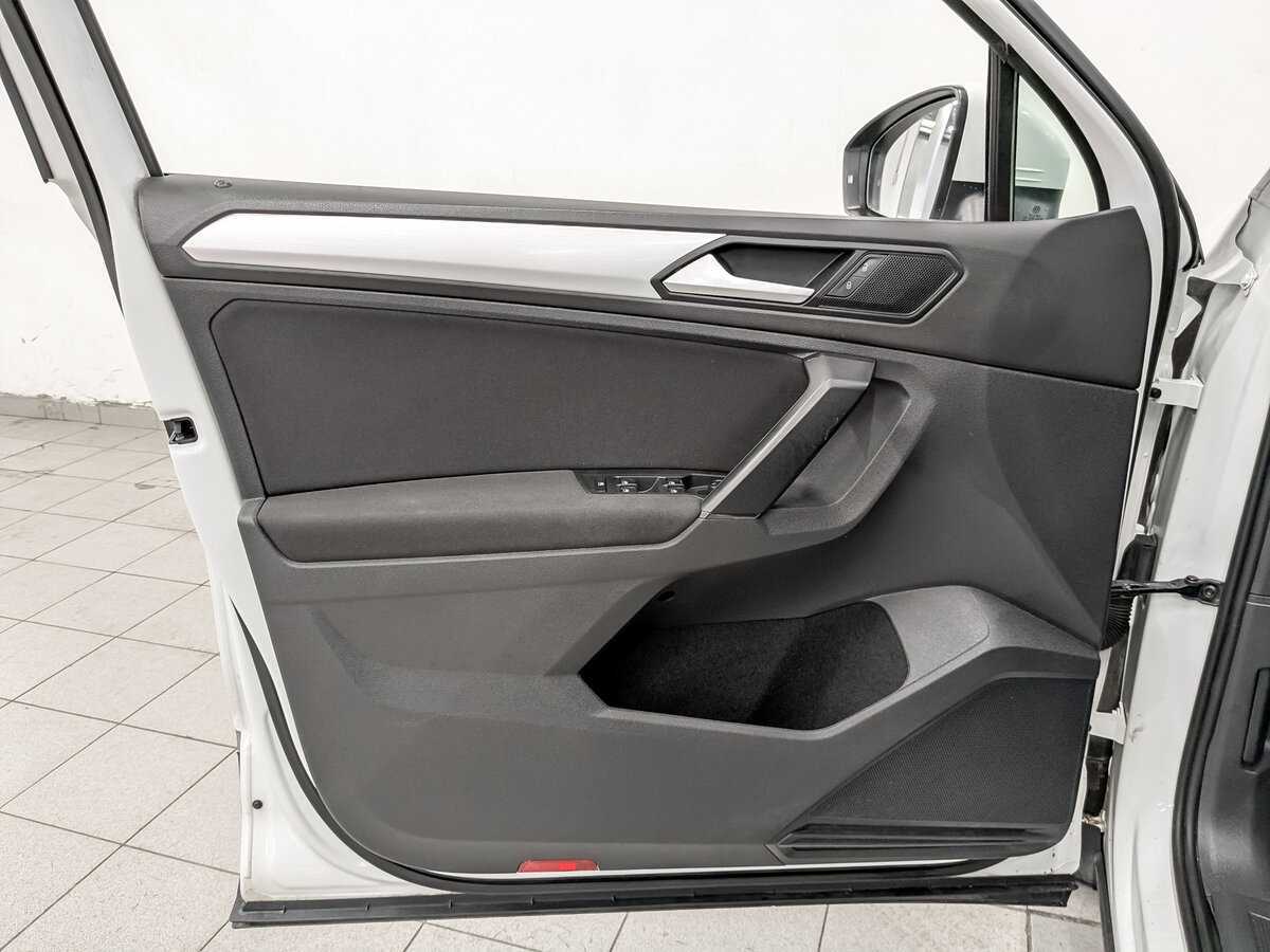 Volkswagen Tiguan б/у, 2021, Роботизированная. Фото: #18