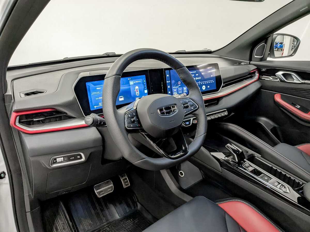 Geely Coolray б/у, 2024, Роботизированная. Фото: #15