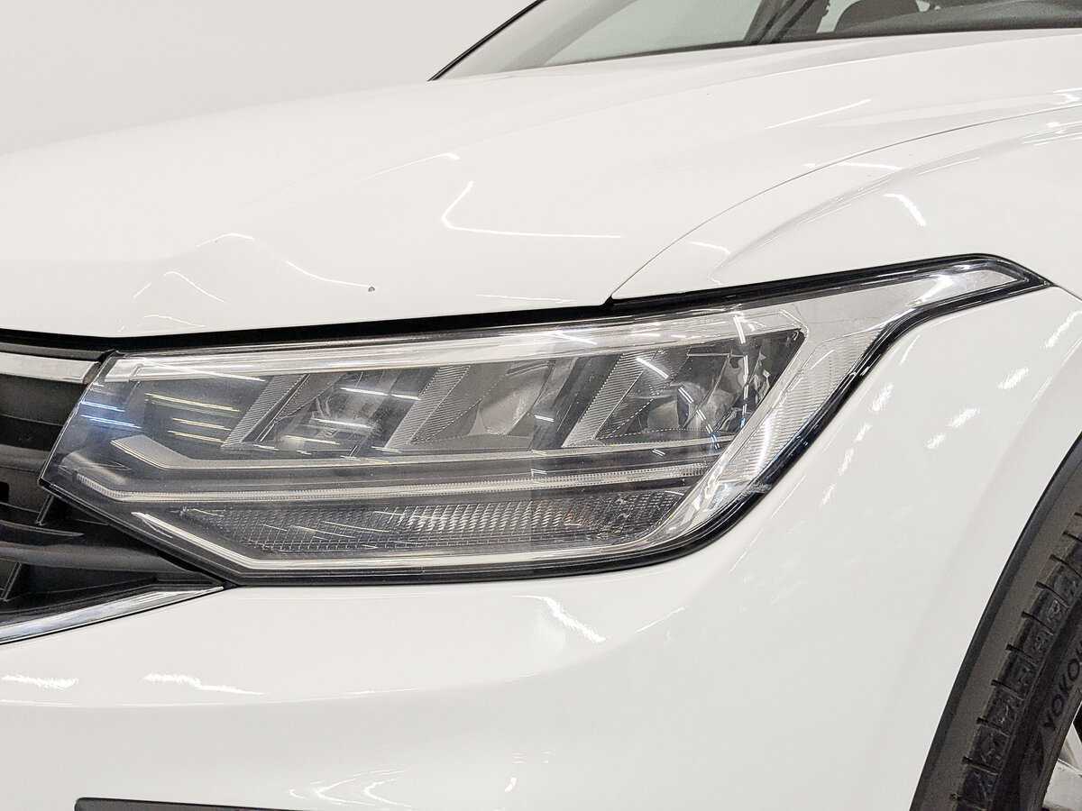 Volkswagen Tiguan б/у, 2021, Роботизированная. Фото: #9