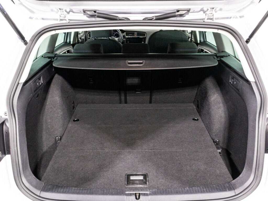 Volkswagen Golf б/у, 2018, Роботизированная. Фото: #14