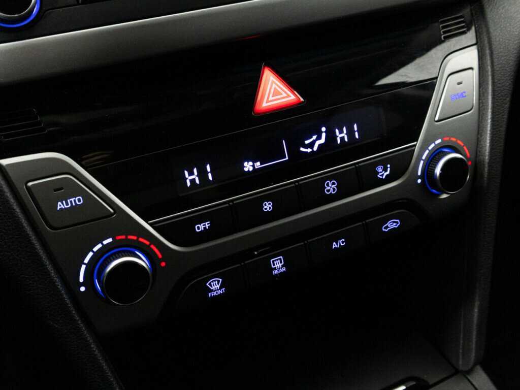 Hyundai Elantra б/у, 2018, Автоматическая. Фото: #15