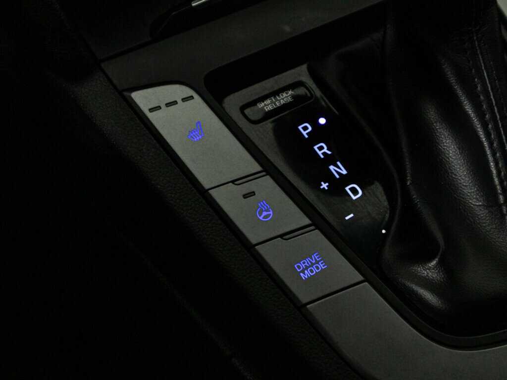 Hyundai Elantra б/у, 2018, Автоматическая. Фото: #17