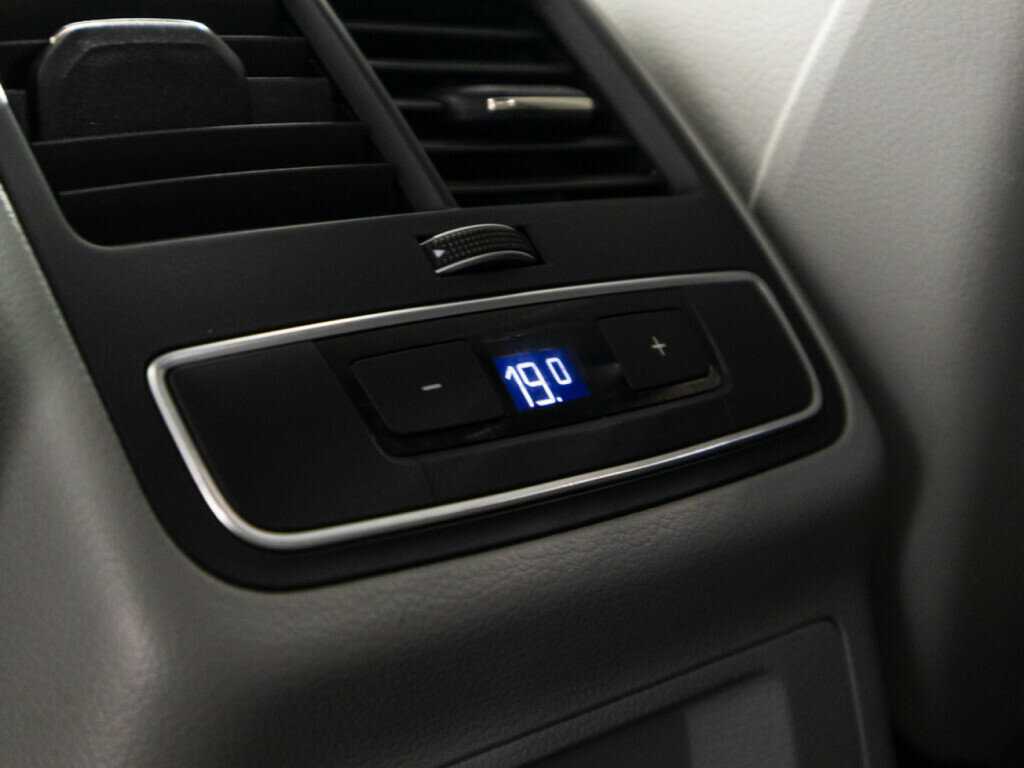 Ауди А4 б/у, 2015, Роботизированная. Фото: #19