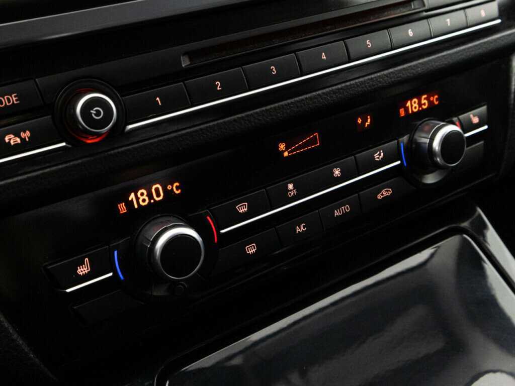 БМВ 5 серии б/у, 2013, Автоматическая. Фото: #13