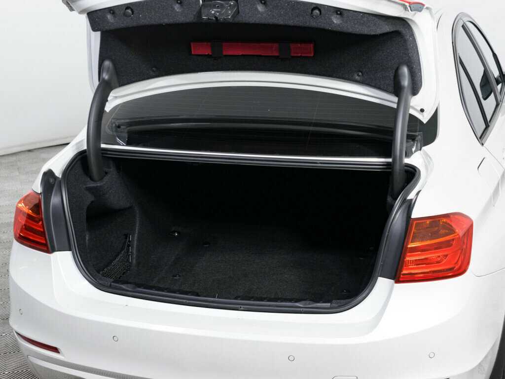 БМВ 3 серии б/у, 2014, Автоматическая. Фото: #6