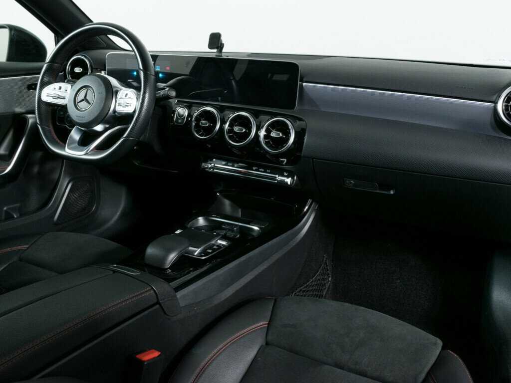 Mercedes-Benz A-Класс б/у, 2018, Роботизированная. Фото: #7