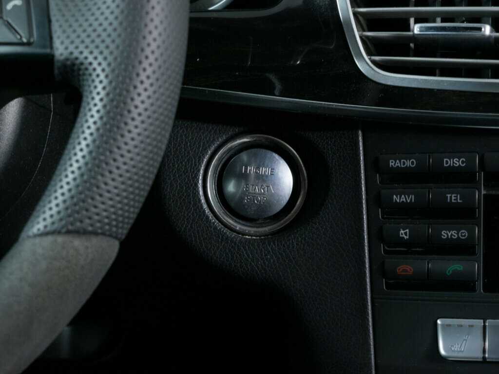 Мерседес-Бенц Е-Класс б/у, 2013, Автоматическая. Фото: #13