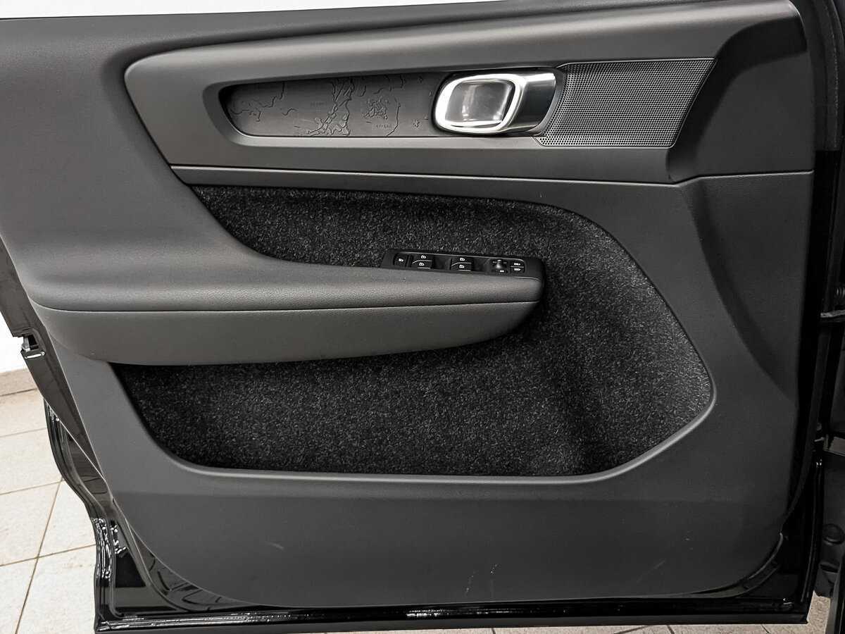 Volvo XC40 б/у, 2019, Автоматическая. Фото: #18