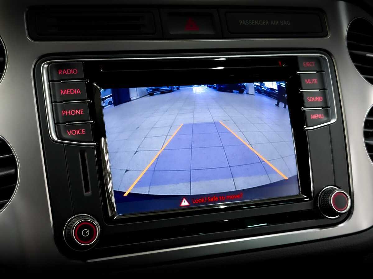 Volkswagen Tiguan б/у, 2016, Автоматическая. Фото: #22