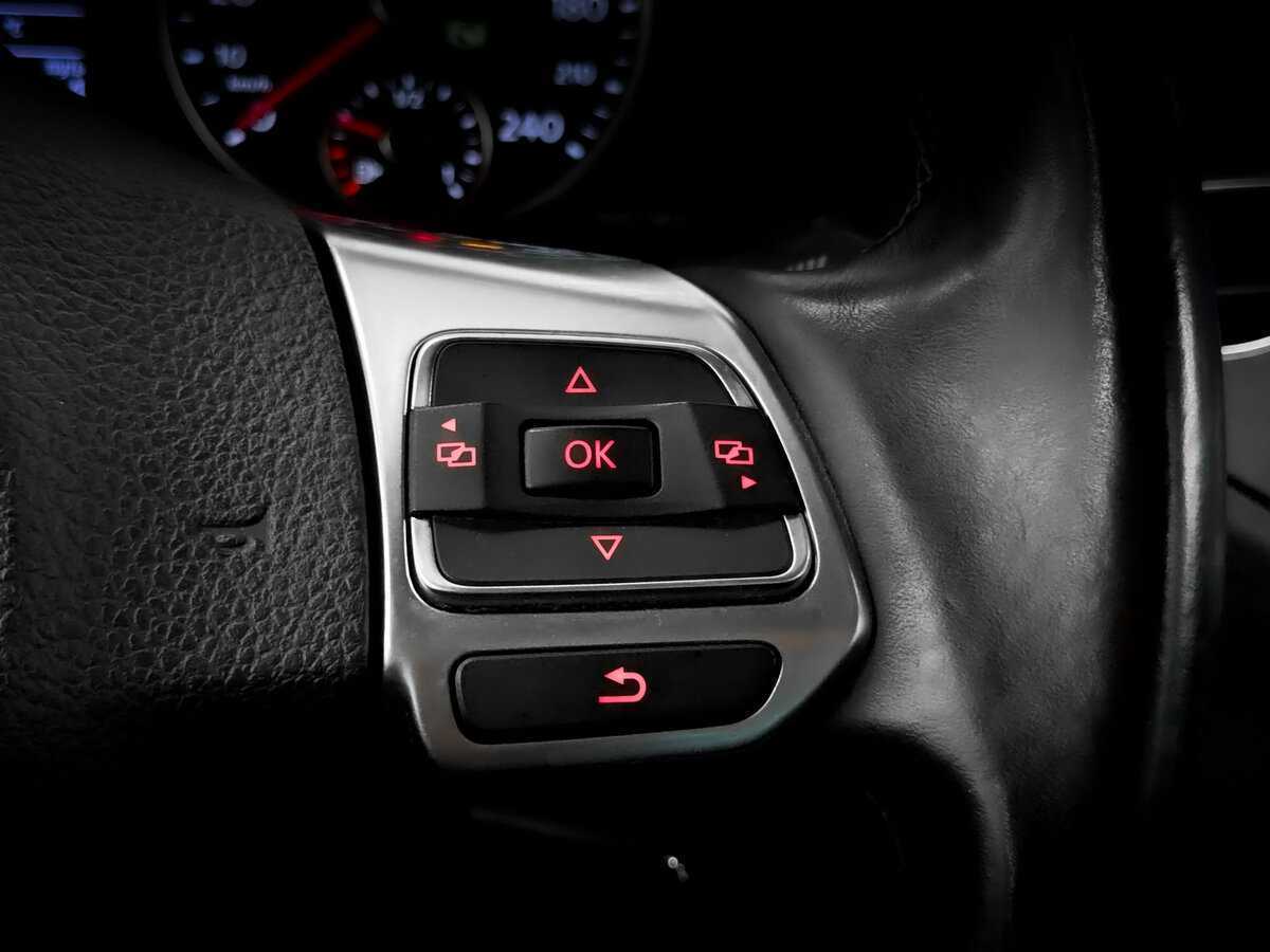 Volkswagen Tiguan б/у, 2016, Автоматическая. Фото: #25