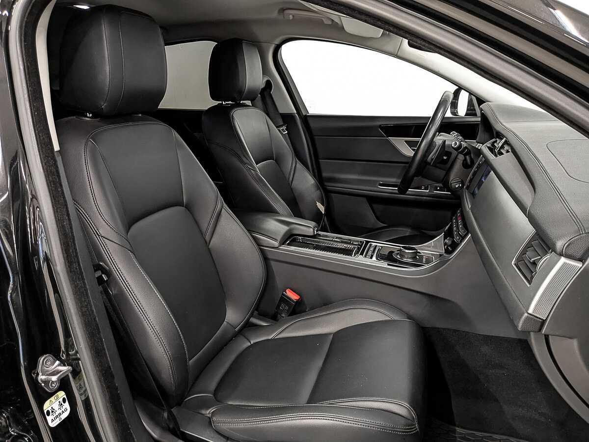 Jaguar XF б/у, 2017, Автоматическая. Фото: #21