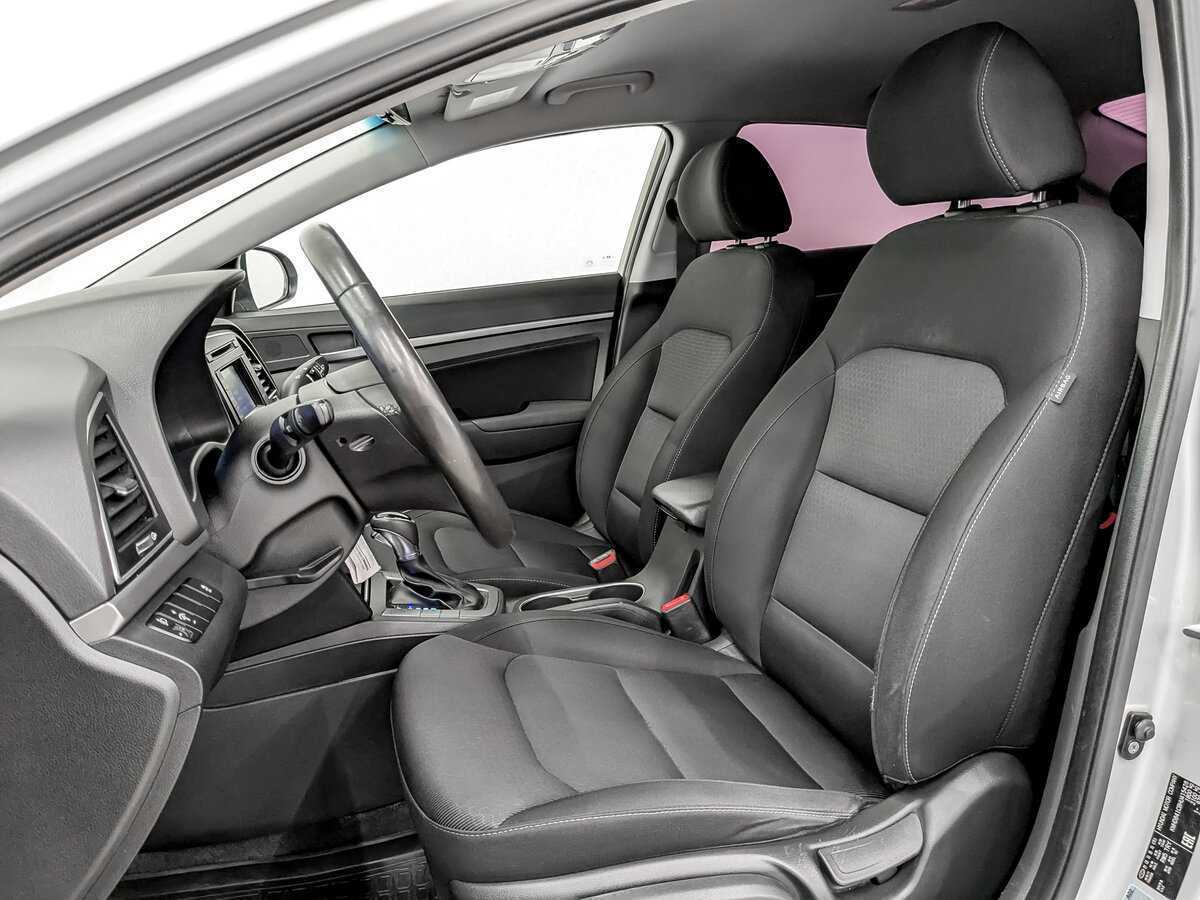 Hyundai Elantra б/у, 2017, Автоматическая. Фото: #17