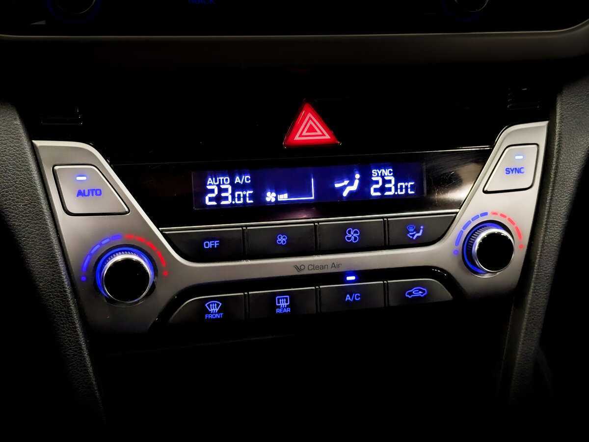 Hyundai Elantra б/у, 2017, Автоматическая. Фото: #22