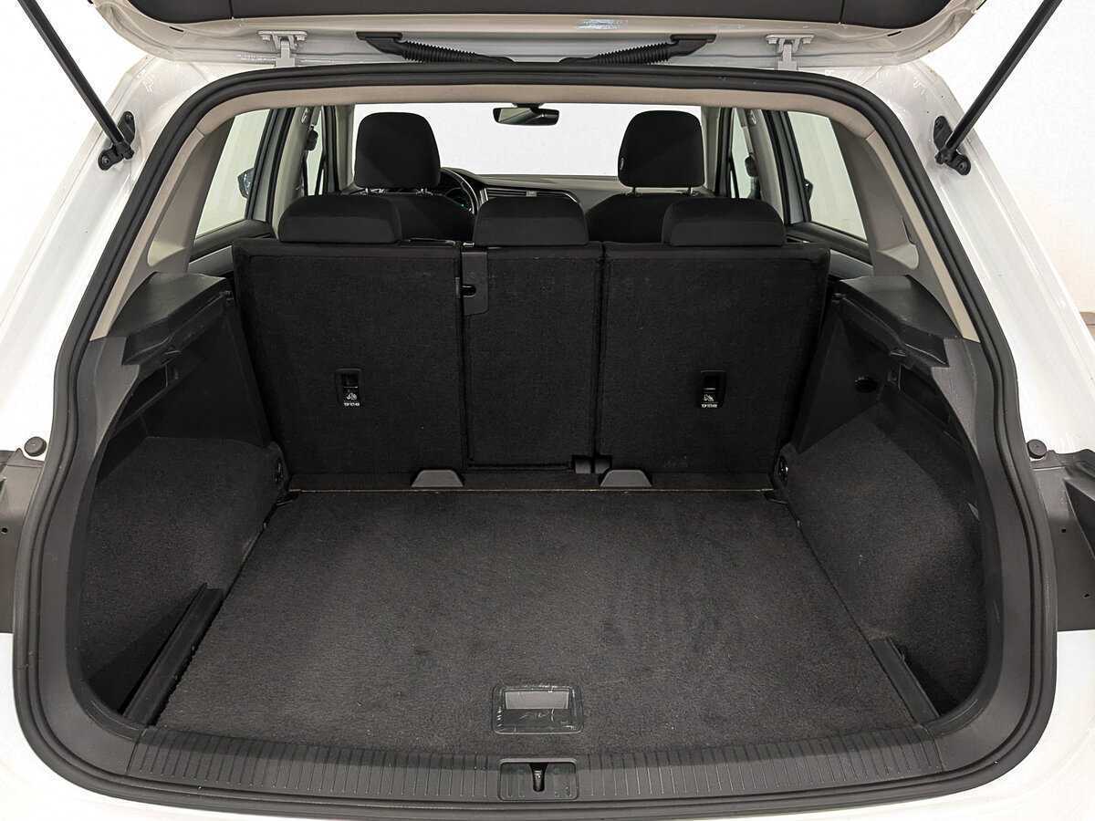 Volkswagen Tiguan б/у, 2021, Роботизированная. Фото: #9