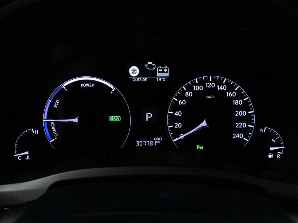 Лексус Р-Икс б/у, 2014, Вариатор. Фото: #11