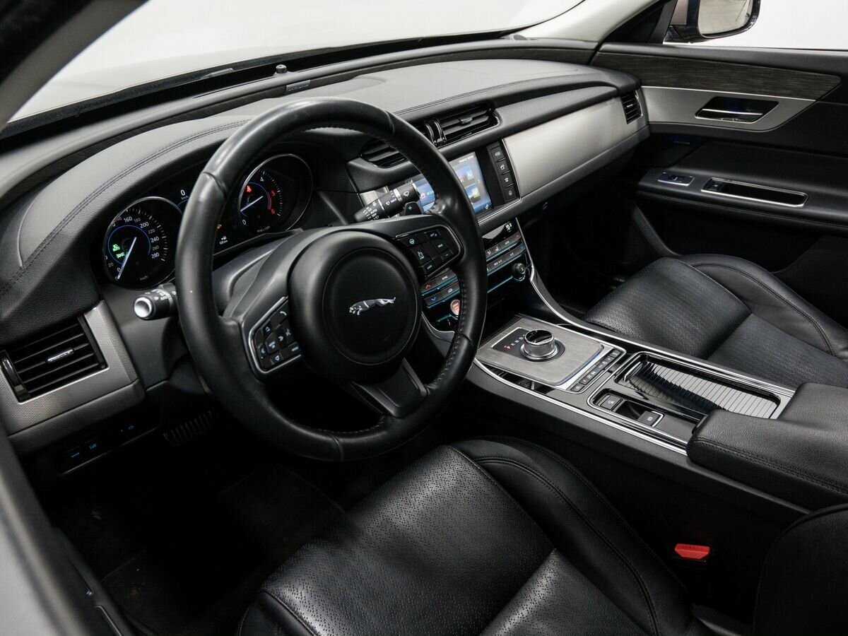 Jaguar XF б/у, 2016, Автоматическая. Фото: #13