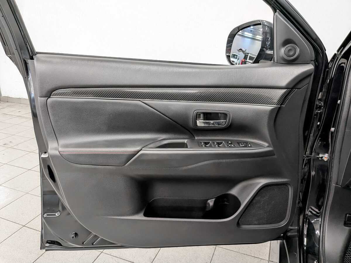 Митсубиши Оутлэндер б/у, 2021, Вариатор. Фото: #16