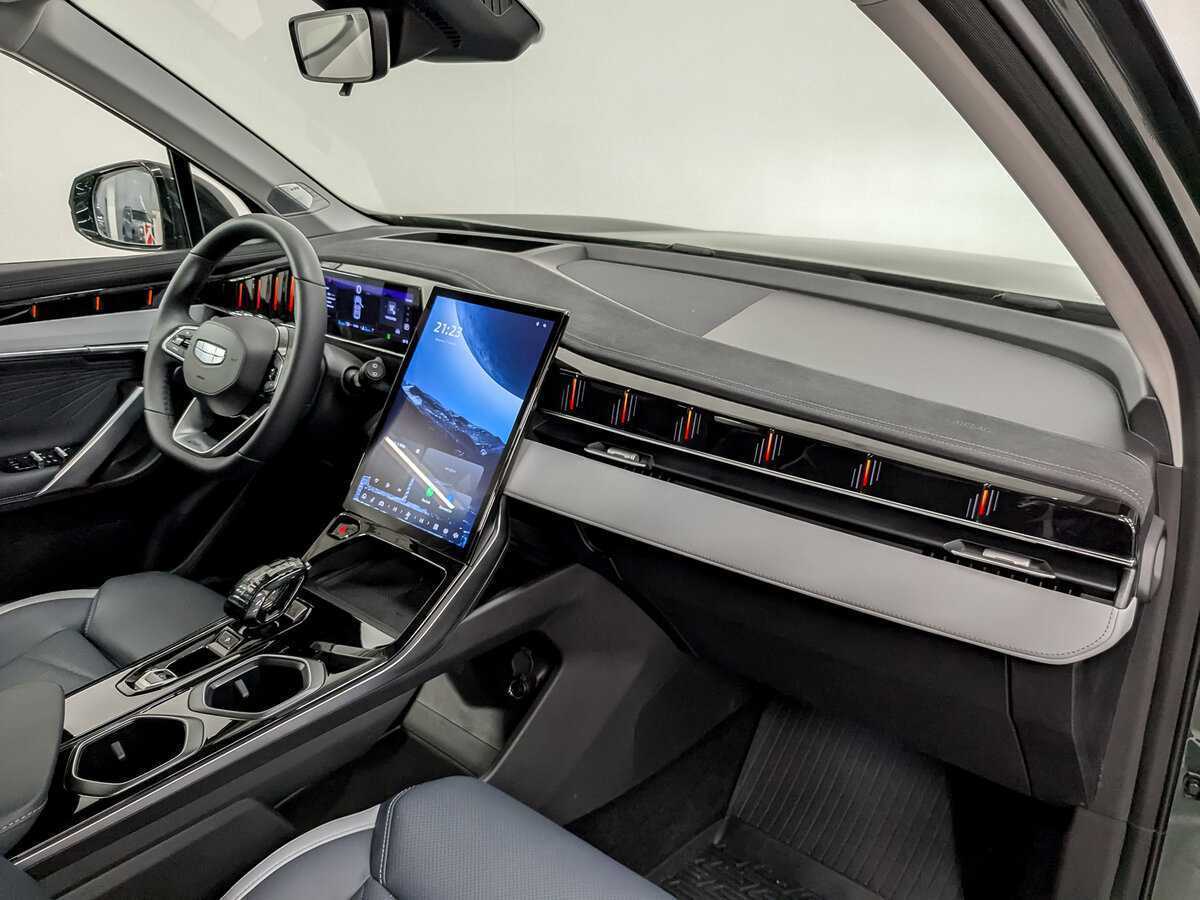 Geely Atlas б/у, 2024, Роботизированная. Фото: #10