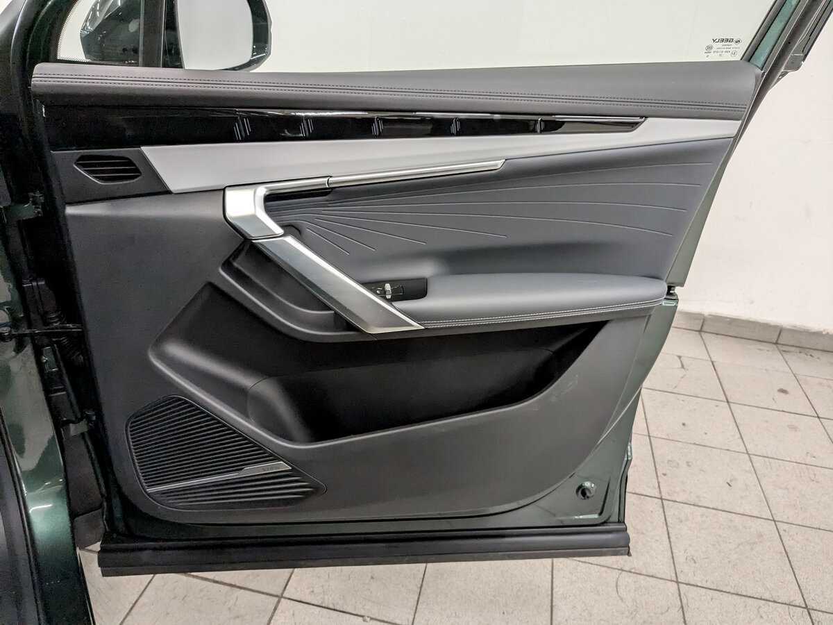 Geely Atlas б/у, 2024, Роботизированная. Фото: #23