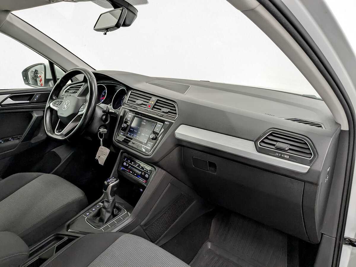 Volkswagen Tiguan б/у, 2021, Роботизированная. Фото: #9