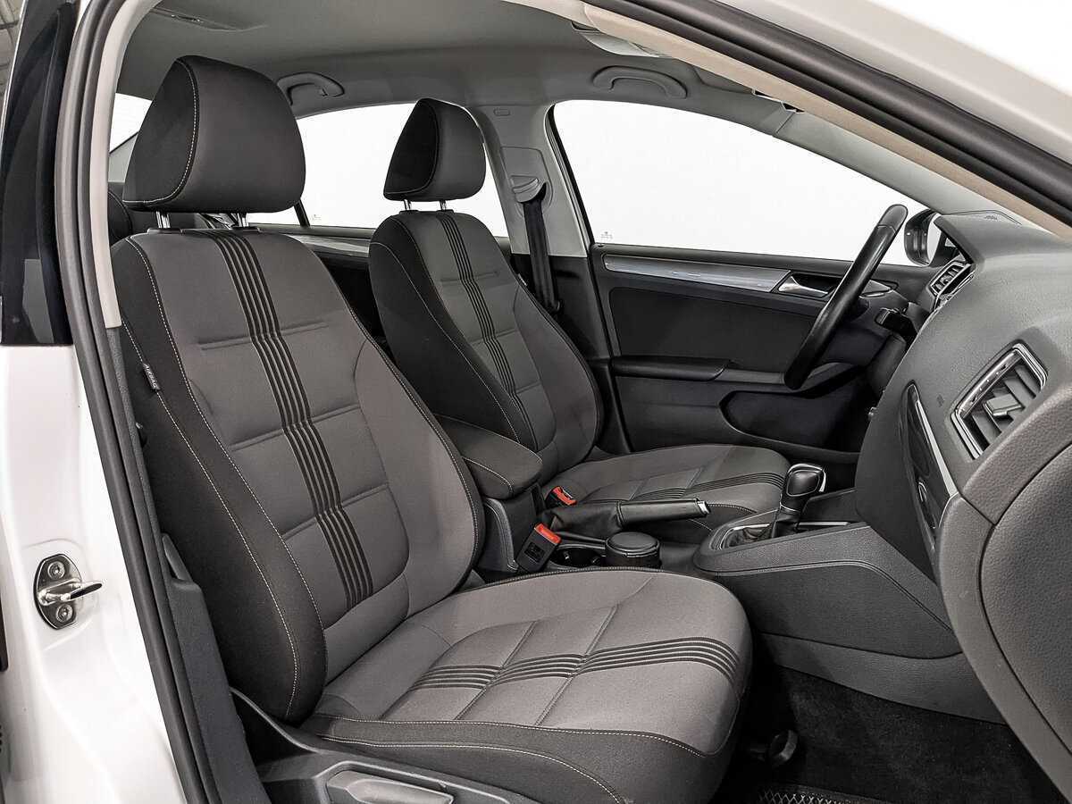 Volkswagen Jetta б/у, 2016, Автоматическая. Фото: #23