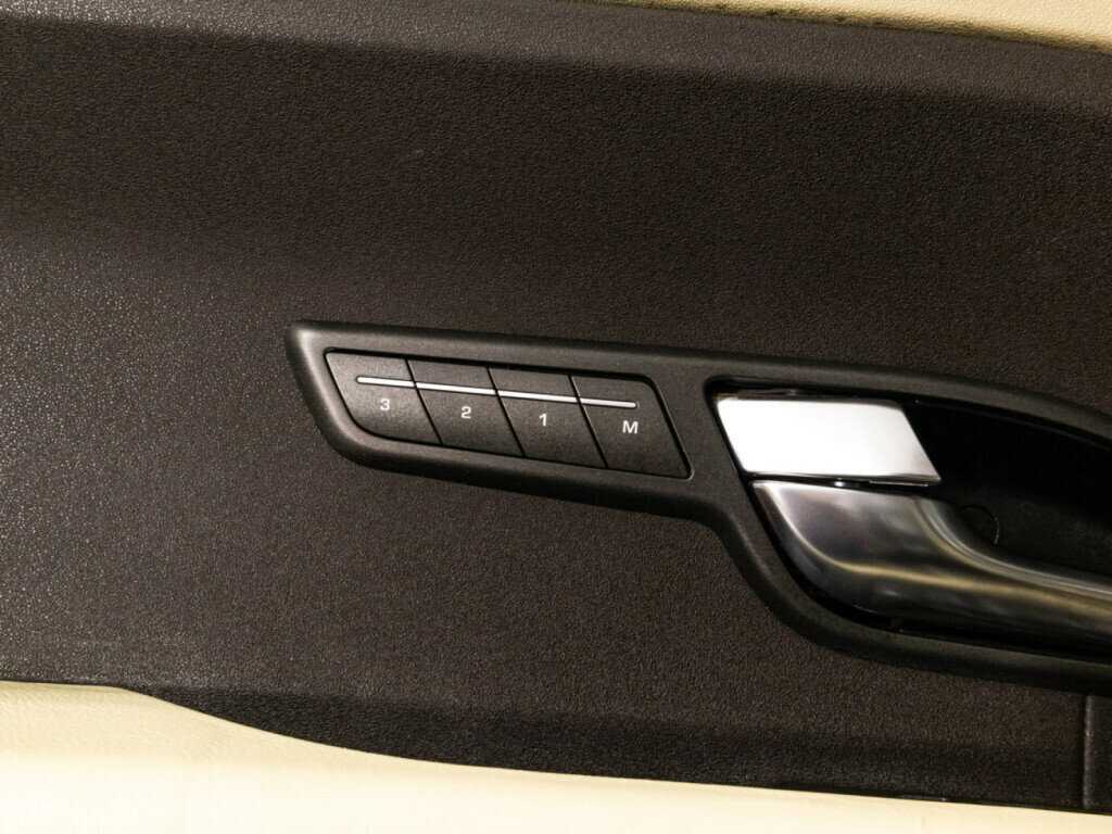 Land Rover Range Rover Evoque б/у, 2012, Автоматическая. Фото: #17