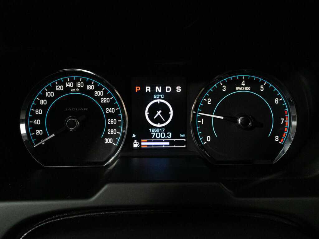 Jaguar XF б/у, 2014, Автоматическая. Фото: #11