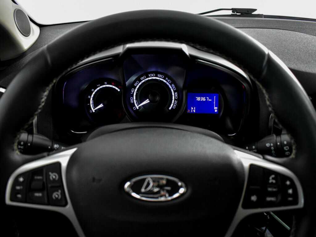 Лада (ВАЗ) ИКСРЭЙ б/у, 2018, Роботизированная. Фото: #11