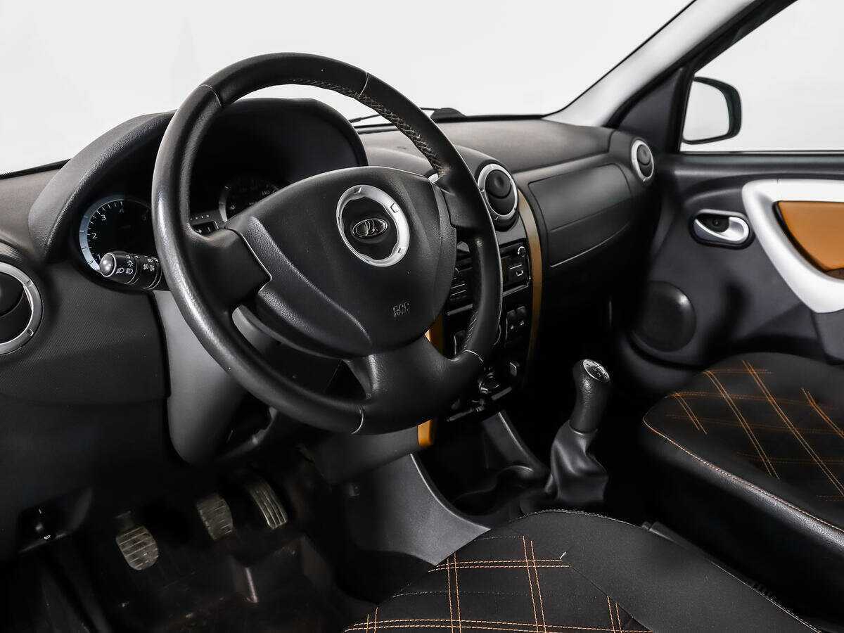 Лада (ВАЗ) Ларгус б/у, 2015, Механическая. Фото: #8