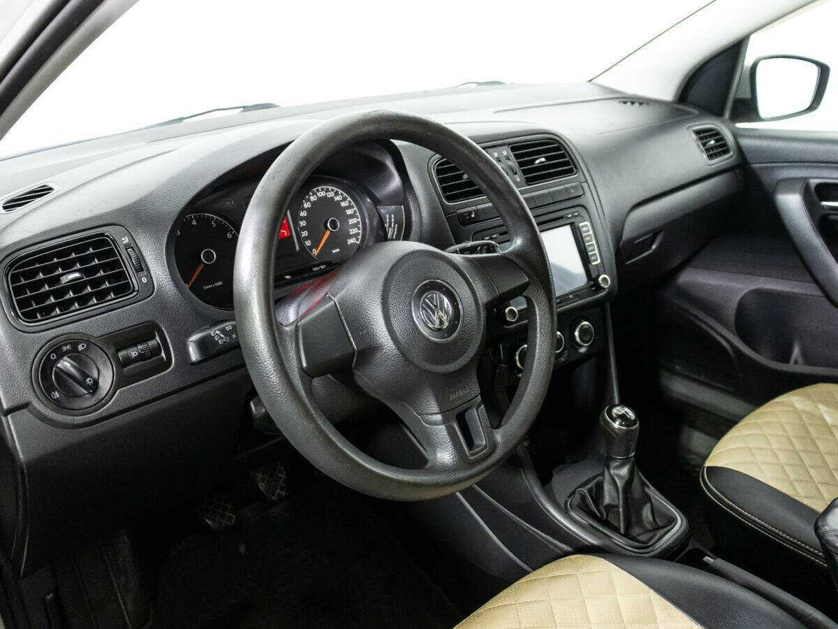 Фольксваген Поло б/у, 2013, Механическая. Фото: #10