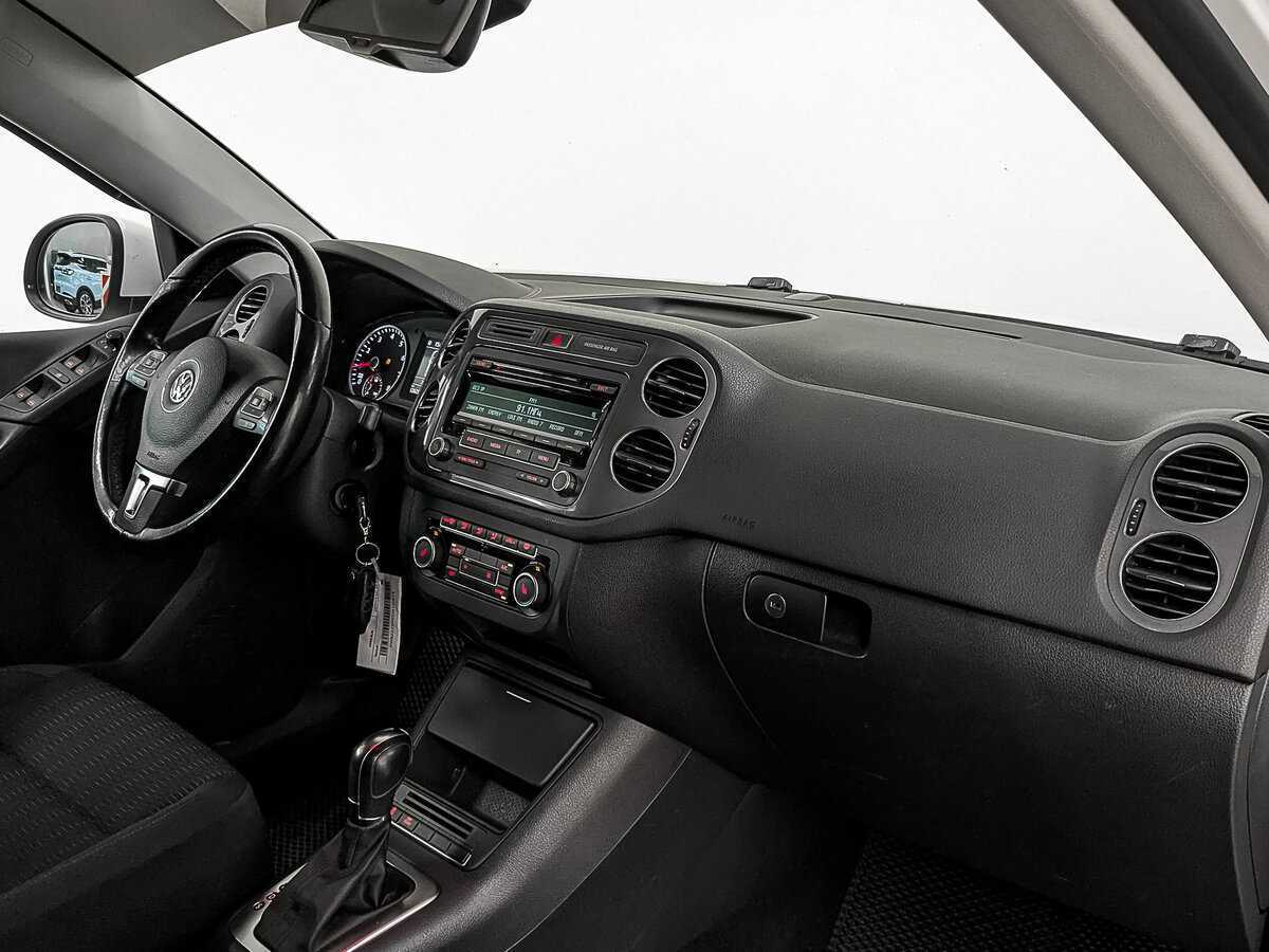Volkswagen Tiguan б/у, 2013, Автоматическая. Фото: #10