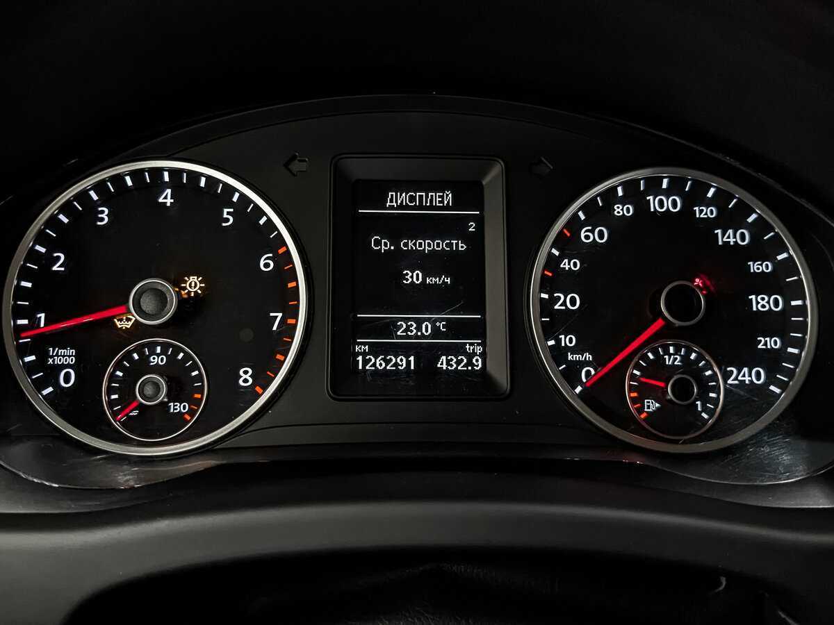 Volkswagen Tiguan б/у, 2013, Автоматическая. Фото: #13