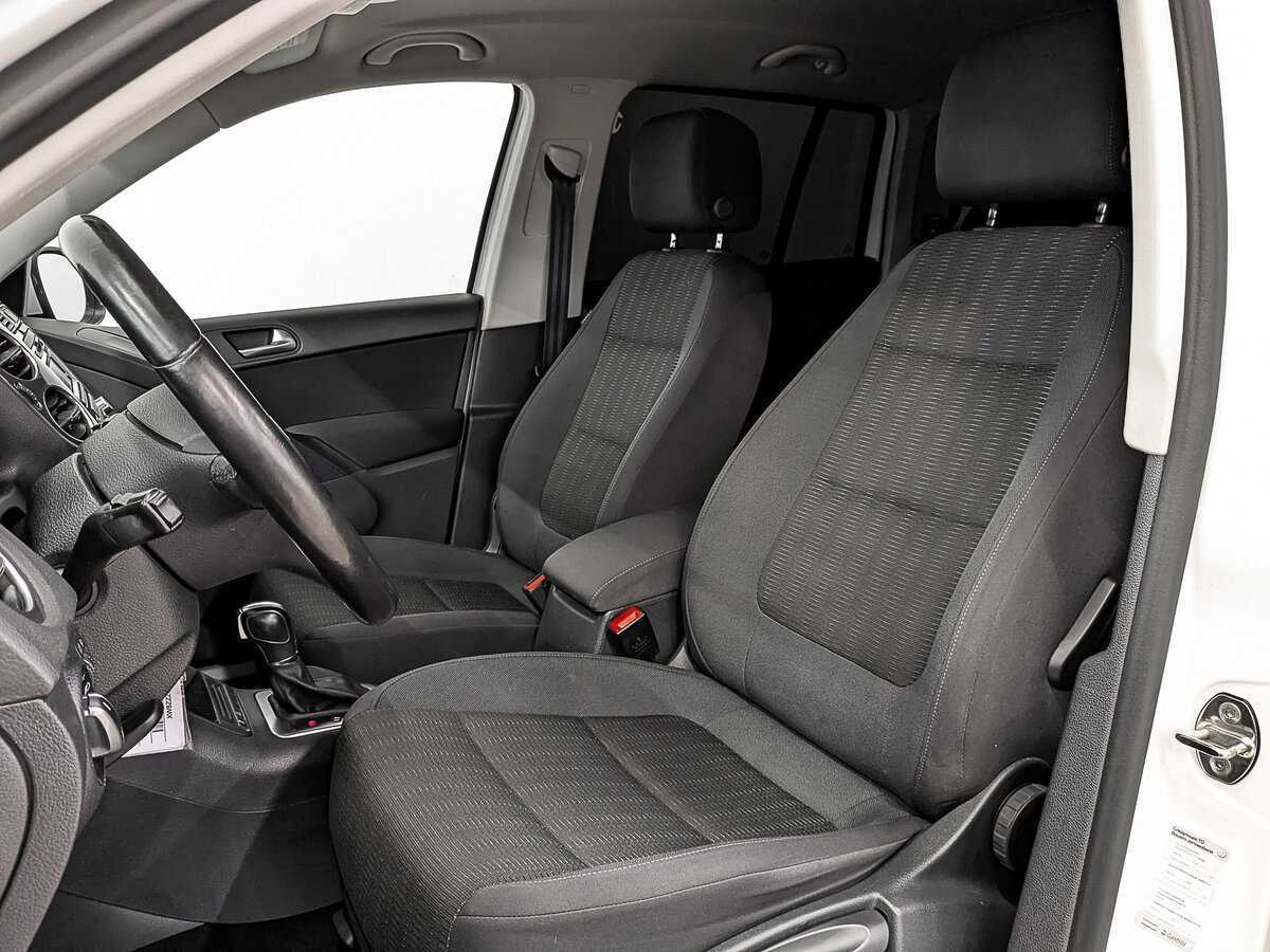Volkswagen Tiguan б/у, 2013, Автоматическая. Фото: #17