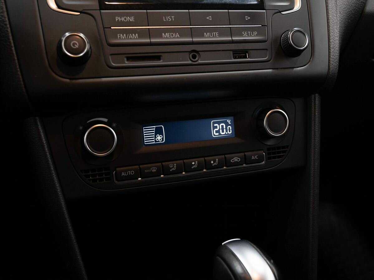 Фольксваген Поло б/у, 2016, Автоматическая. Фото: #19