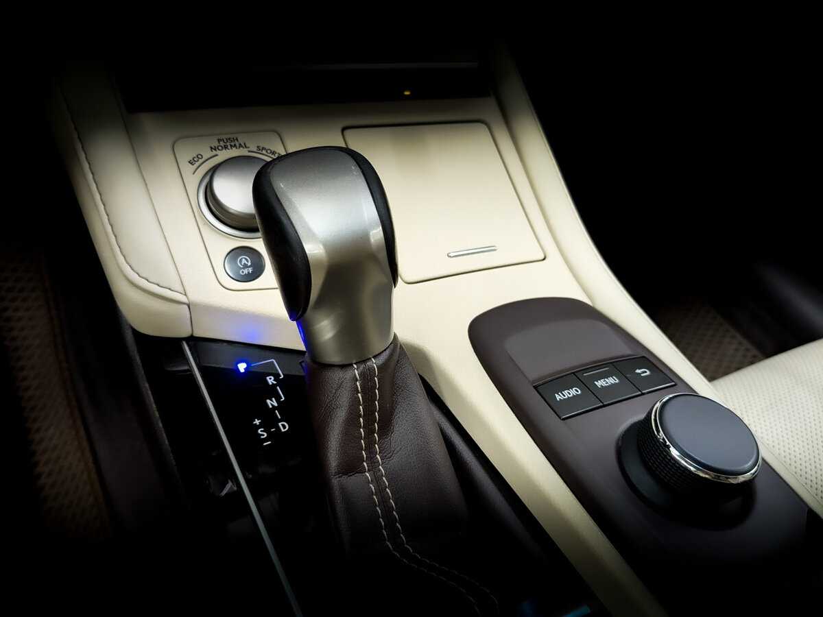 Лексус ЕС б/у, 2015, Автоматическая. Фото: #26