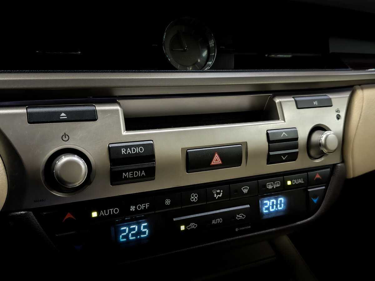 Лексус ЕС б/у, 2015, Автоматическая. Фото: #27