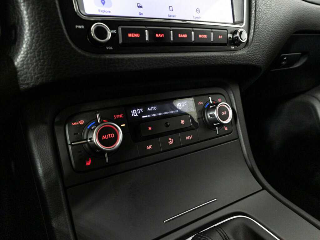 Volkswagen Touareg б/у, 2013, Автоматическая. Фото: #14